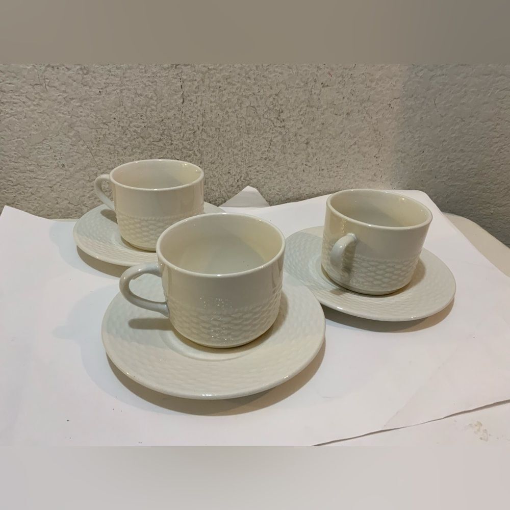 3 Cup Saucer Sets in Basketweave Pattern - Tabletops Unlimited